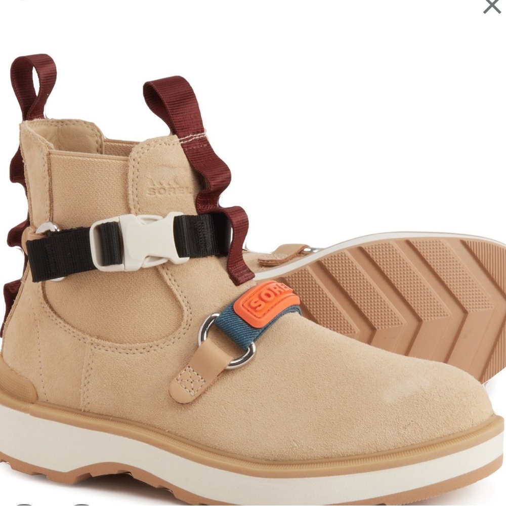 Sorel Tan Ankle Boots with Black Accents